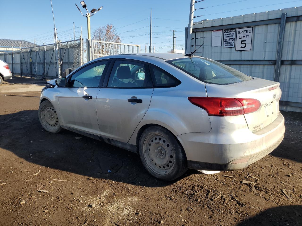 2016 Ford Focus s