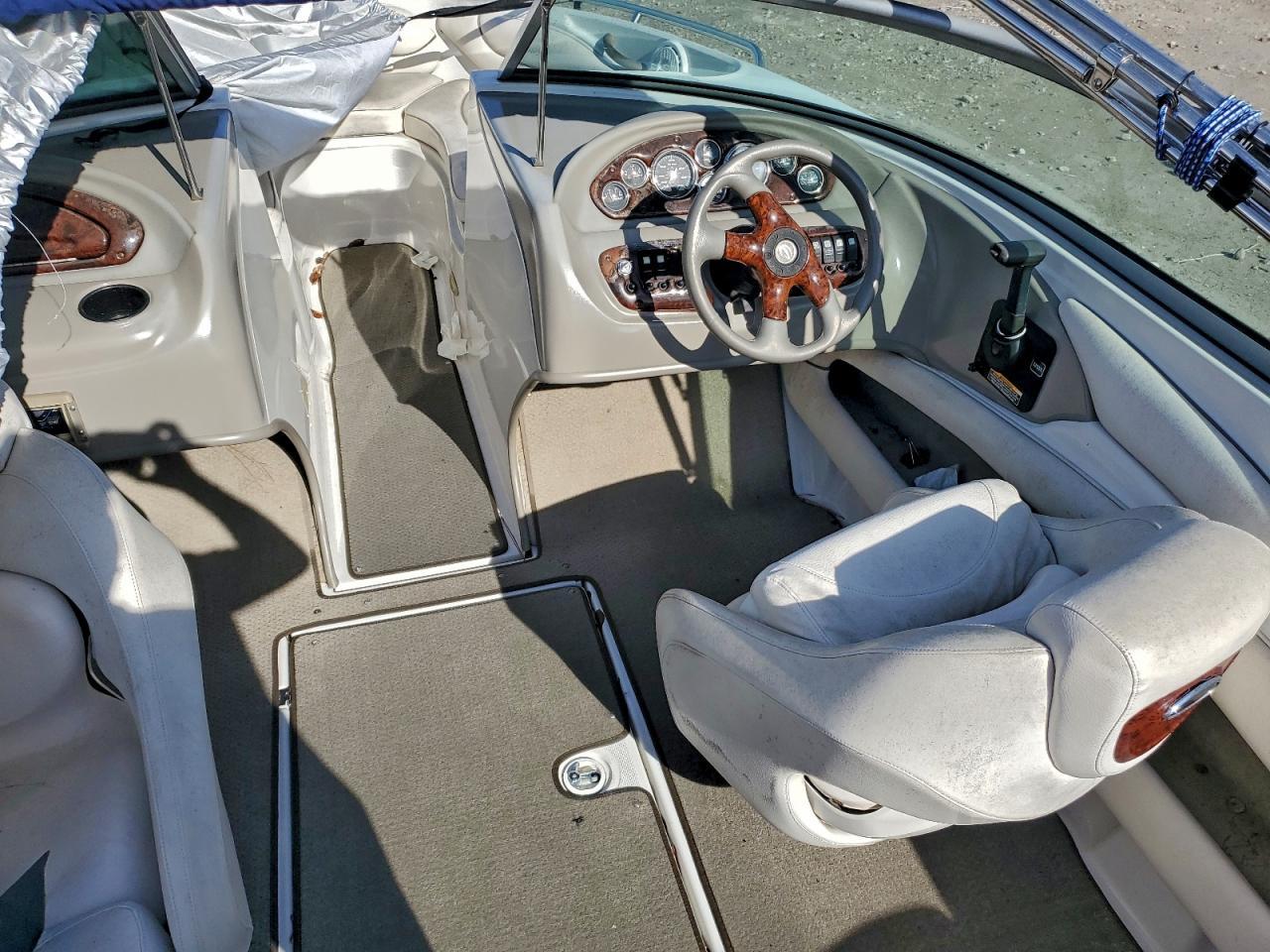2004 Crown 225 btr