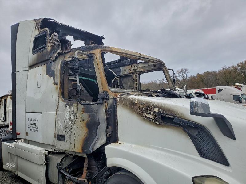 2016 Volvo Vnl Semi Truck