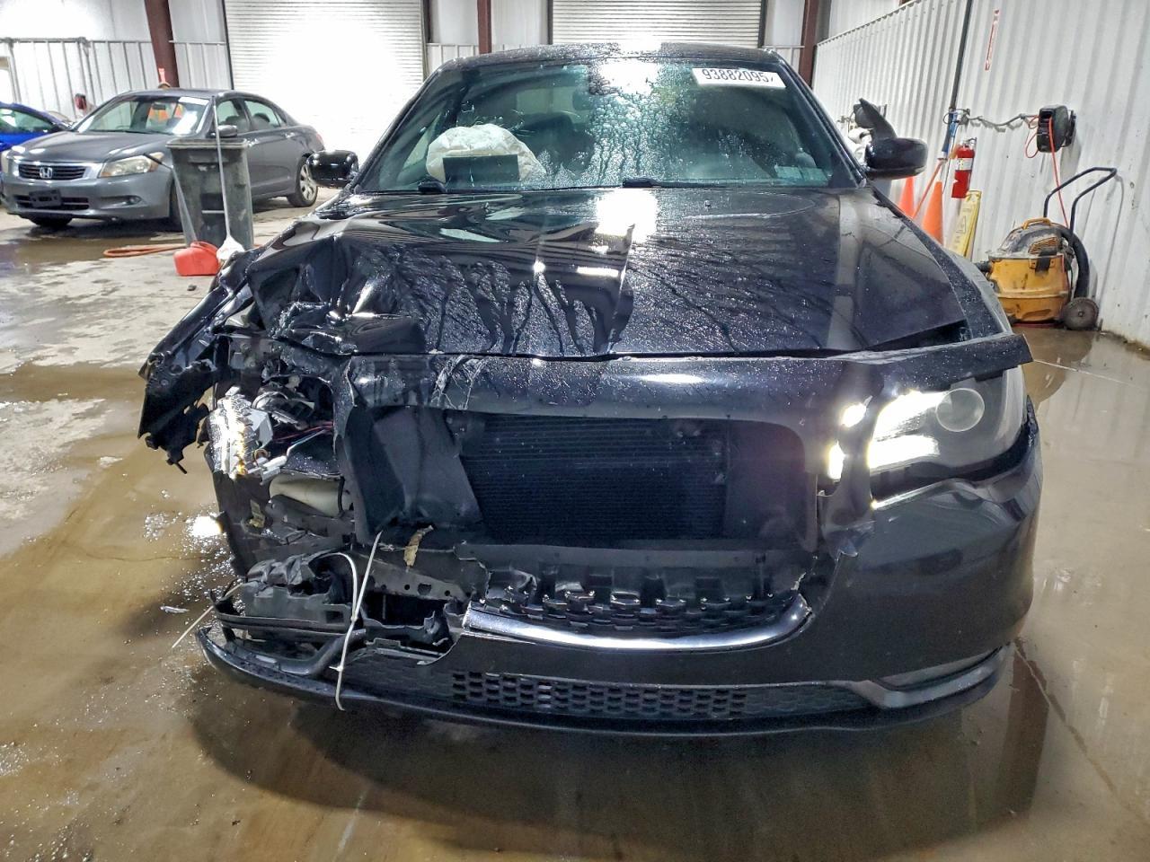 2015 Chrysler 300 s