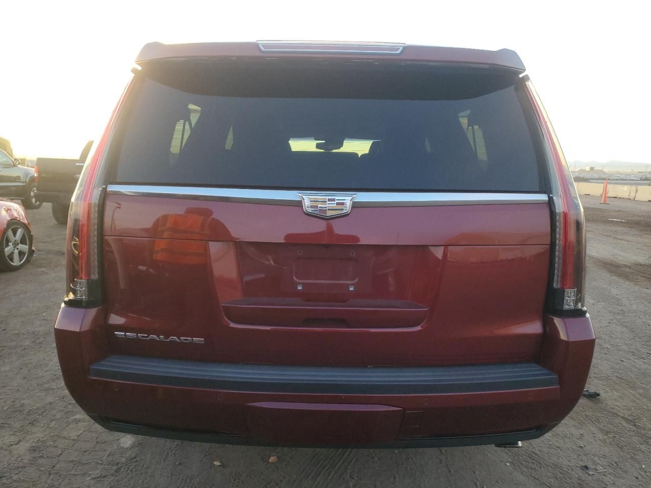 2016 Cadillac Escalade esv Luxury