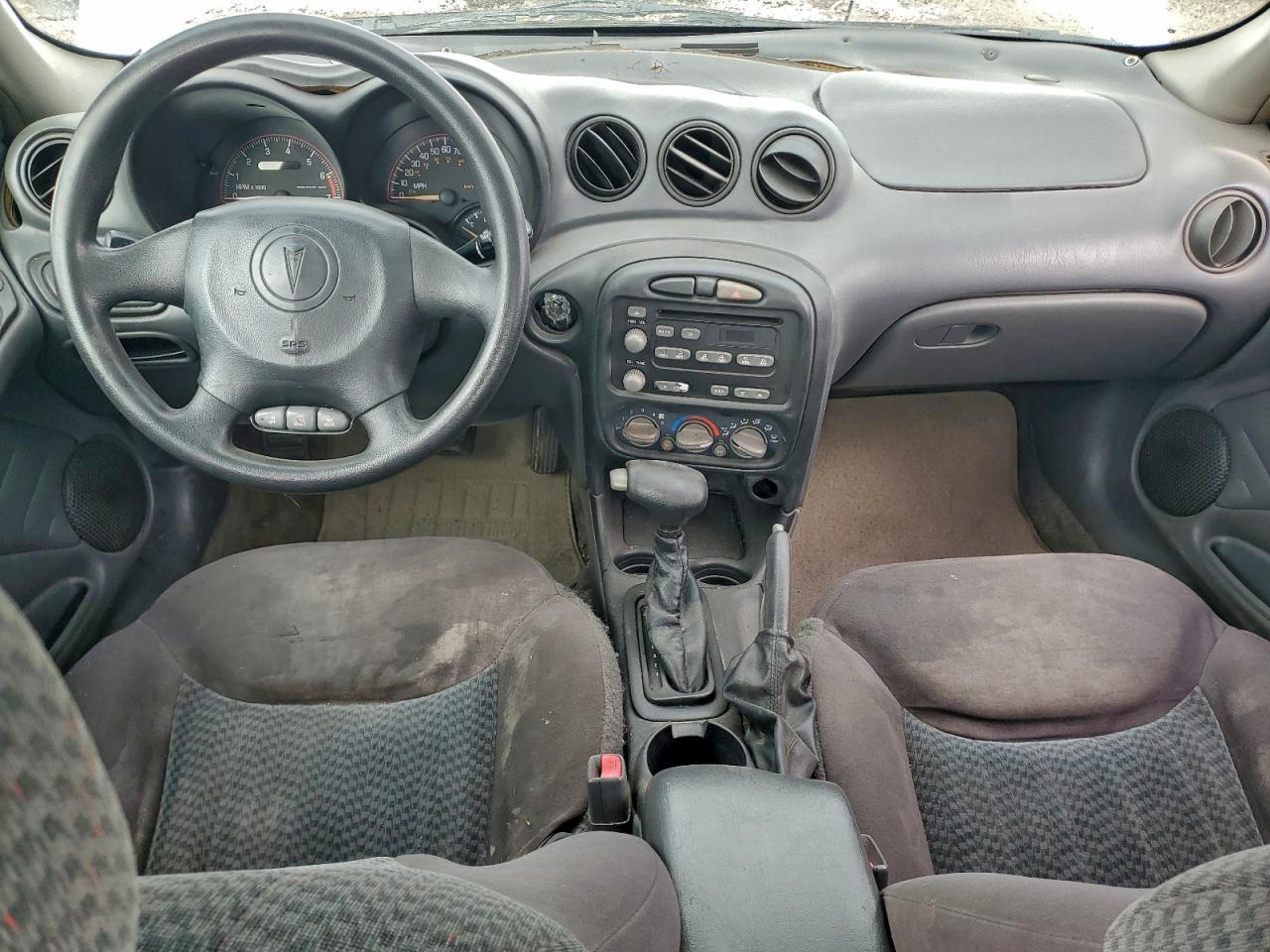 2004 Pontiac Grand am SE1