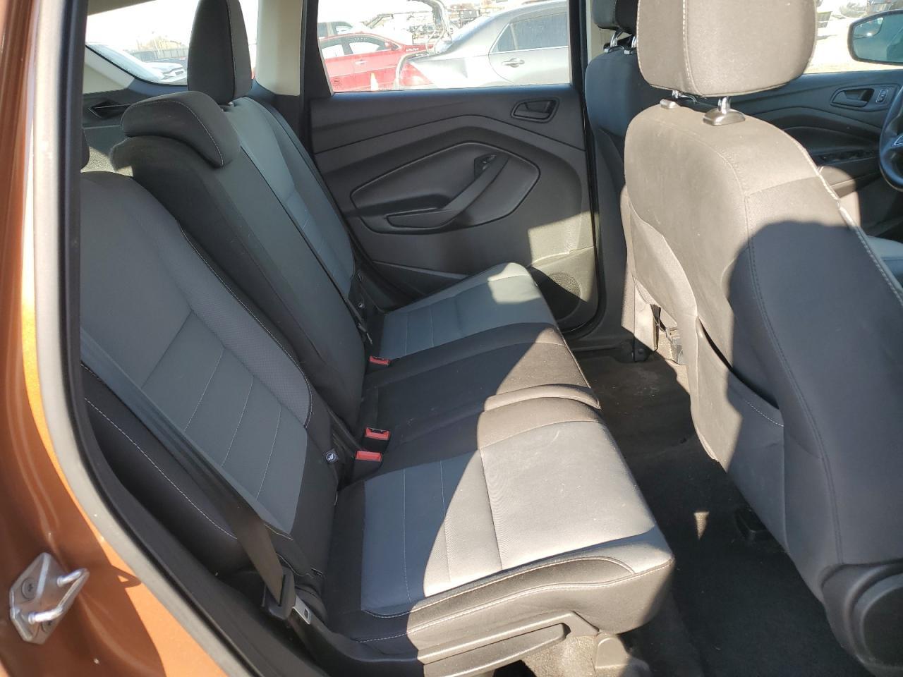 2017 Ford Escape s