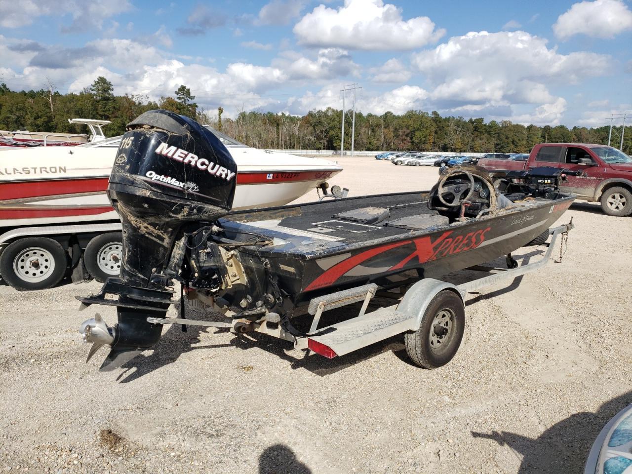 1997 Xpress Boat