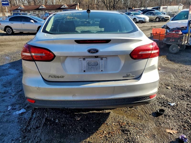 2016 Ford Focus se