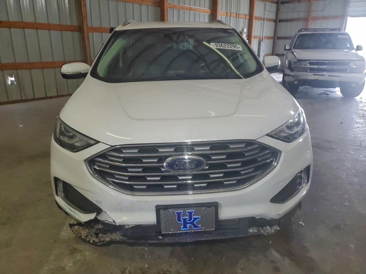 2019 Ford Edge sel