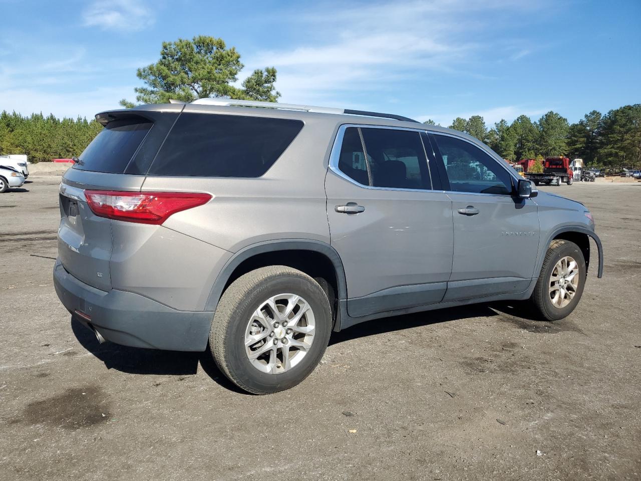 2018 Chevrolet Traverse lt