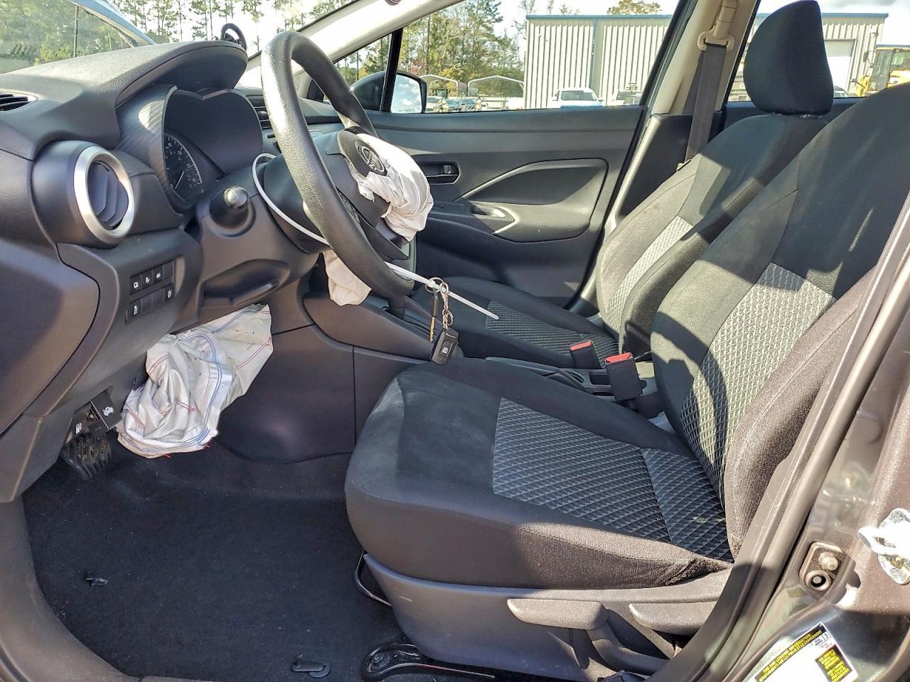2024 Nissan Versa s