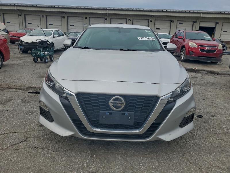 2019 Nissan Altima s