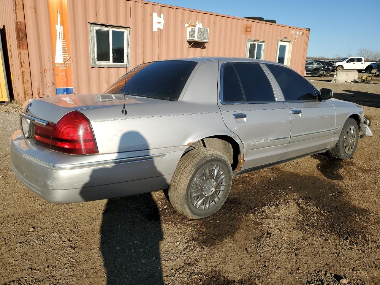 2005 Mercury Grand Marquis gs