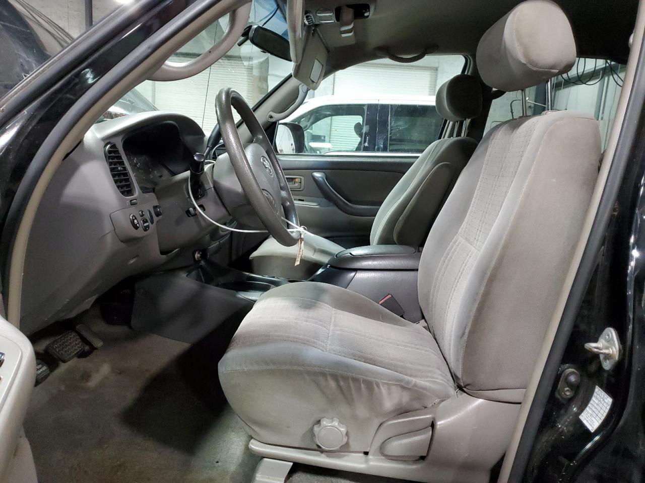 2004 Toyota Tundra SR5