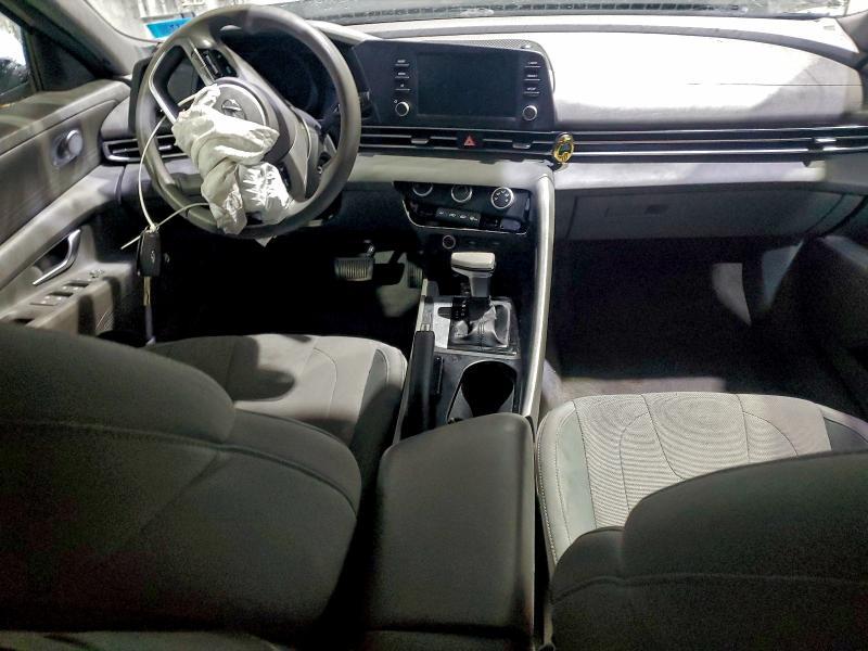 2021 Hyundai Elantra se