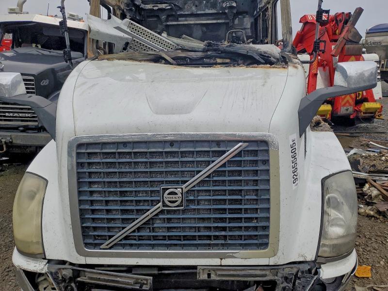 2016 Volvo Vnl Semi Truck