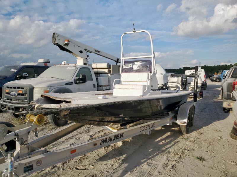 2025 Majek Boat