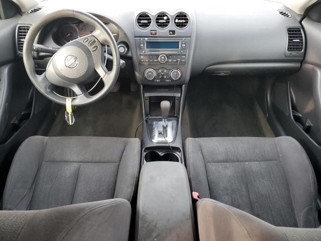 2012 Niss Altima Base