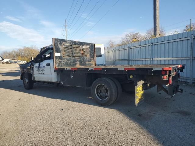2022 Ford F350 Super Duty Flatbed Truck