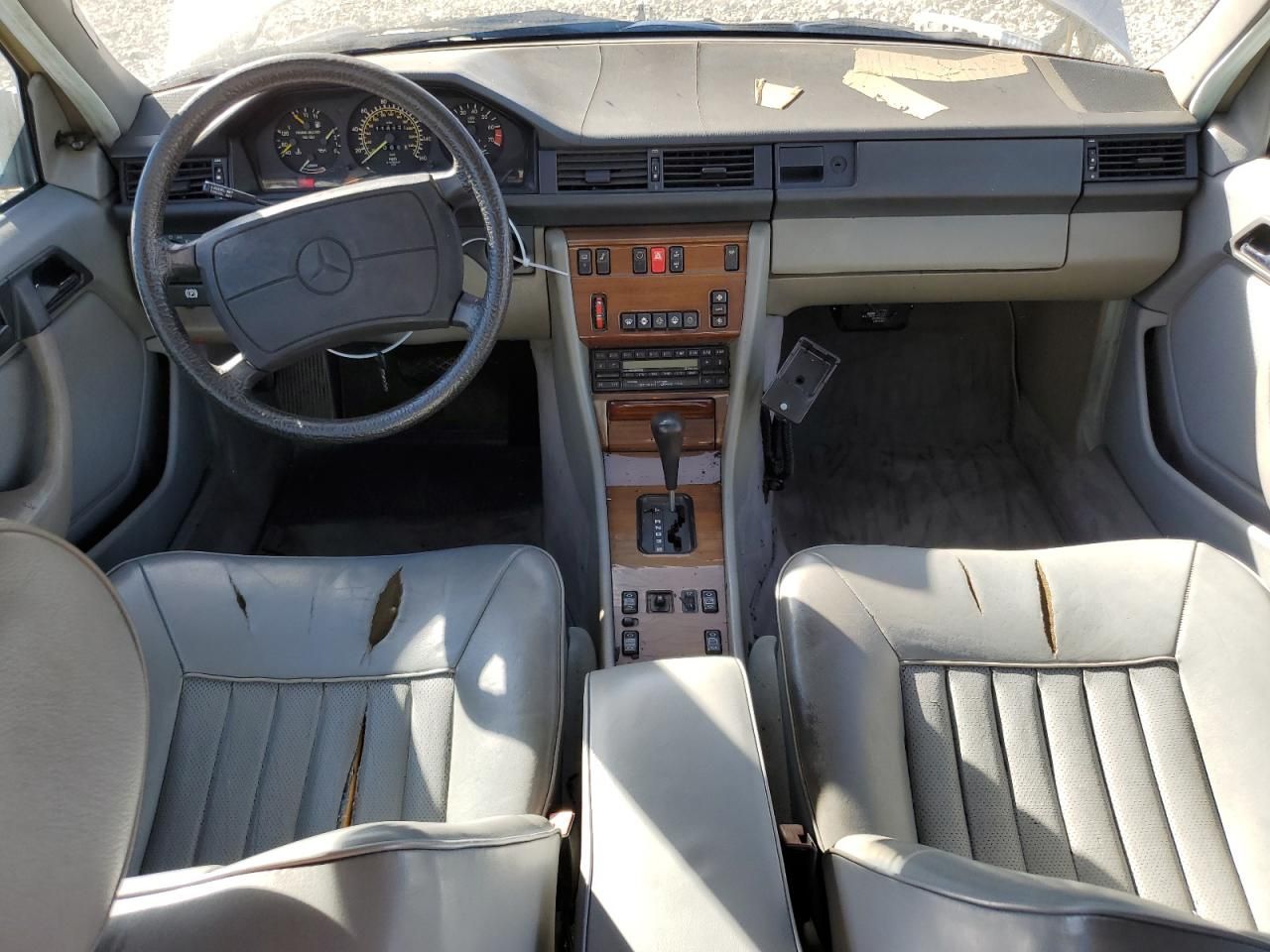 1988 Mercedes-Benz 300 e