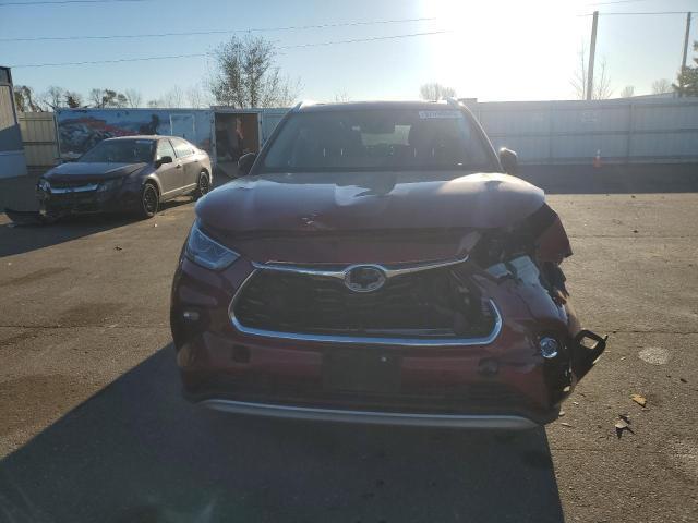 2021 Toyota Highlander Hybrid Platinum