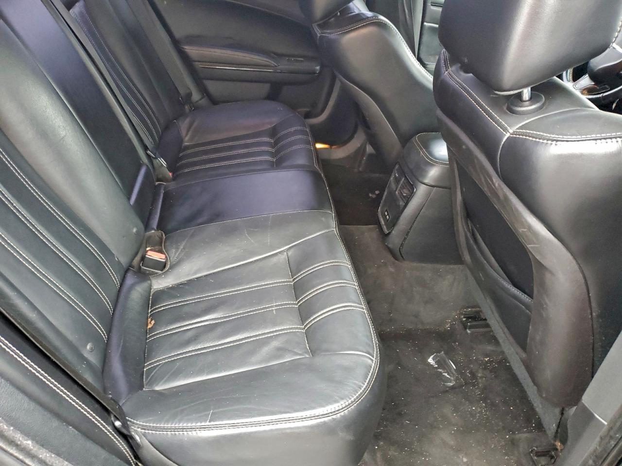2015 Chrysler 300 s
