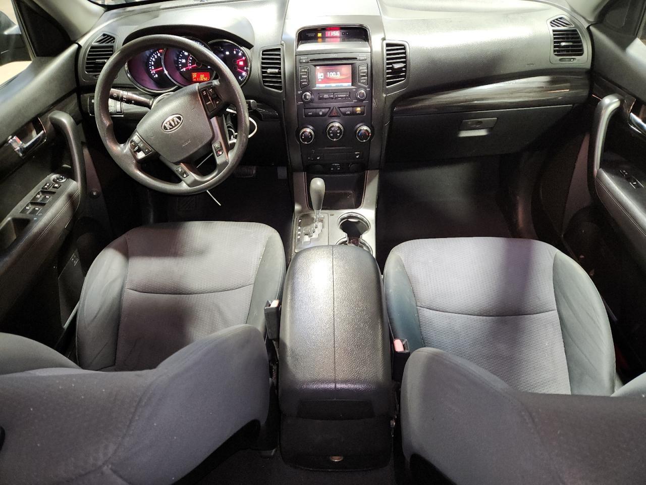 2013 KIA Sorento lx