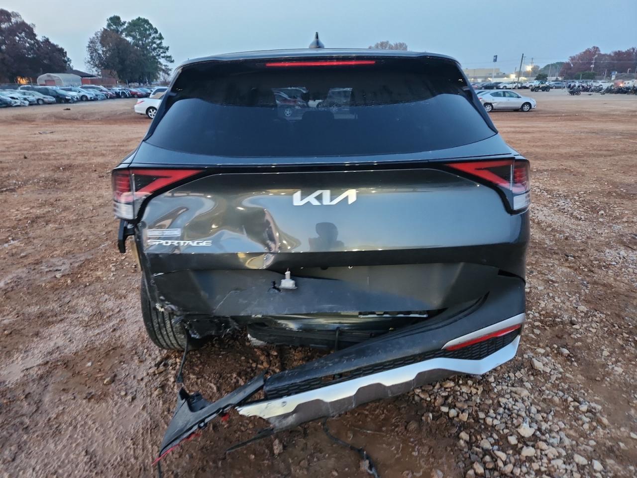 2024 KIA Sportage lx