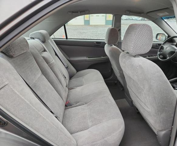 2002 Toyota Camry le