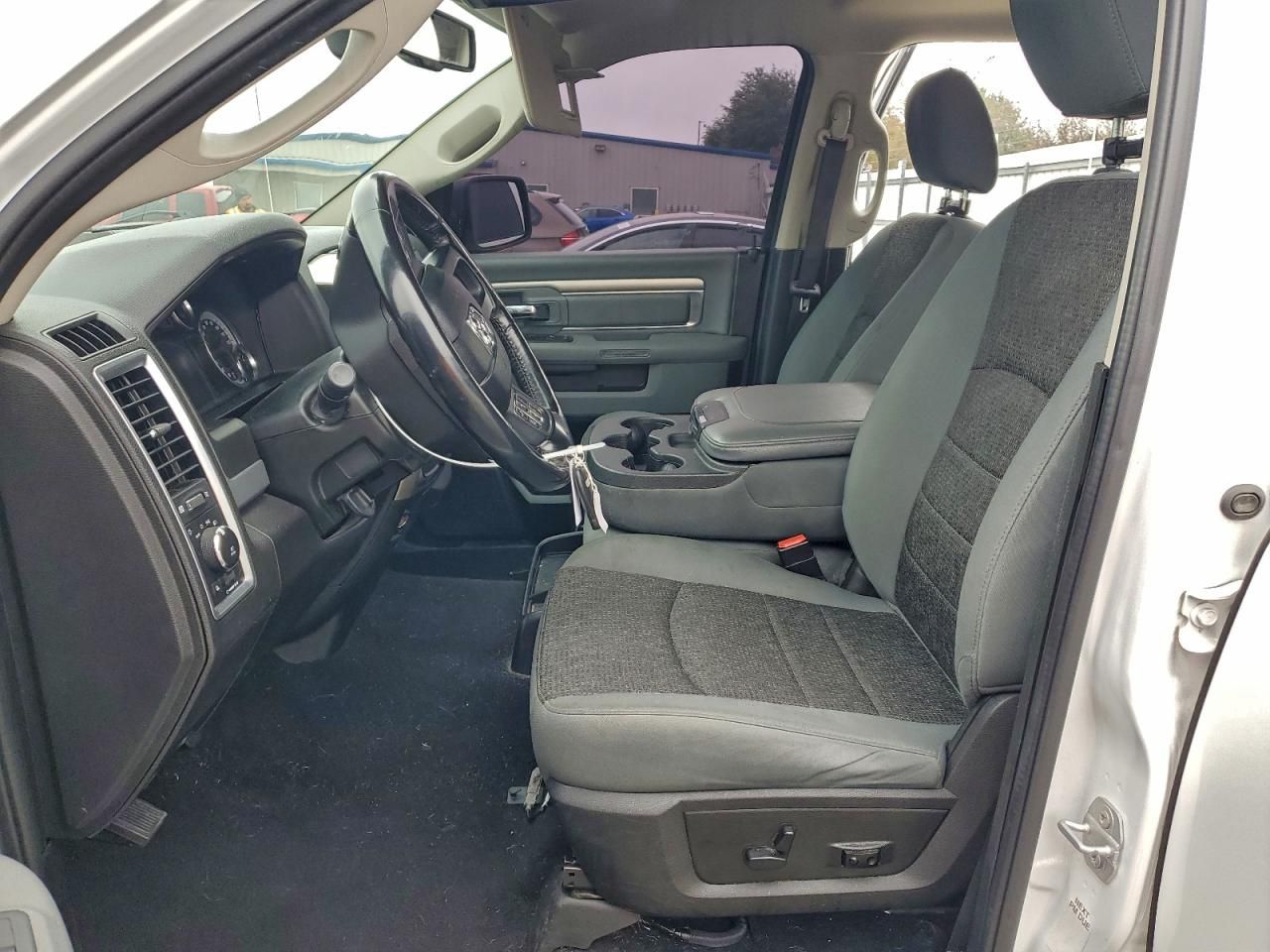 2019 Dodge Ram 1500 Classic slt