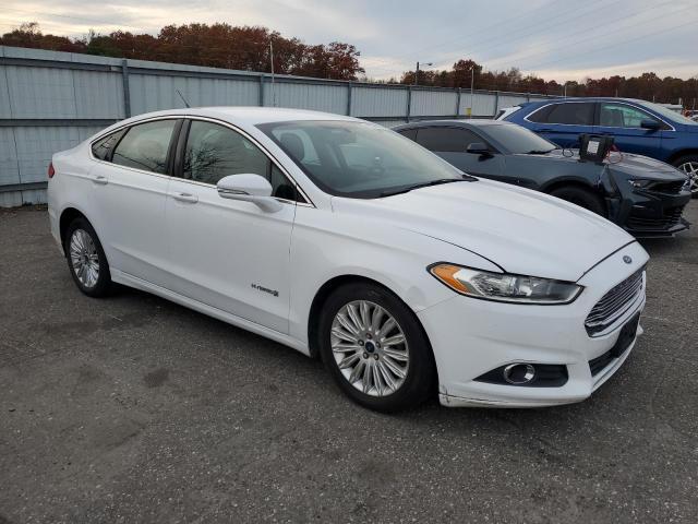 2014 Ford Fusion se Hybrid