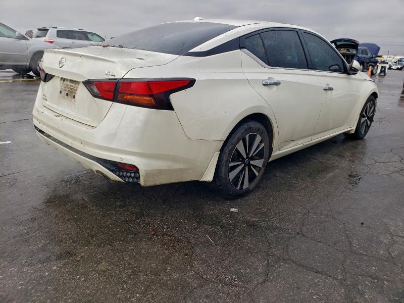 2020 Nissan Altima sl
