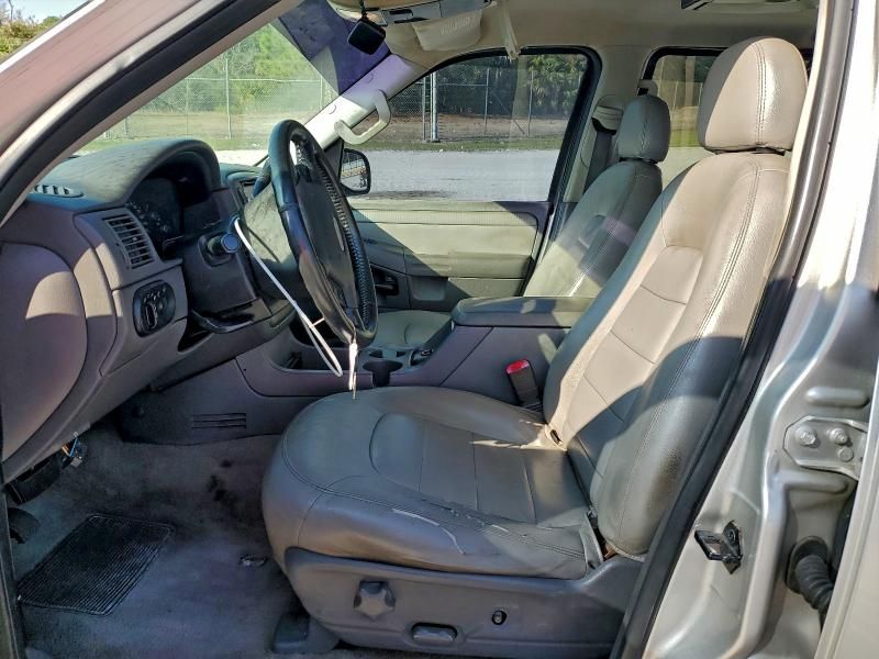 2004 Ford Explorer xlt