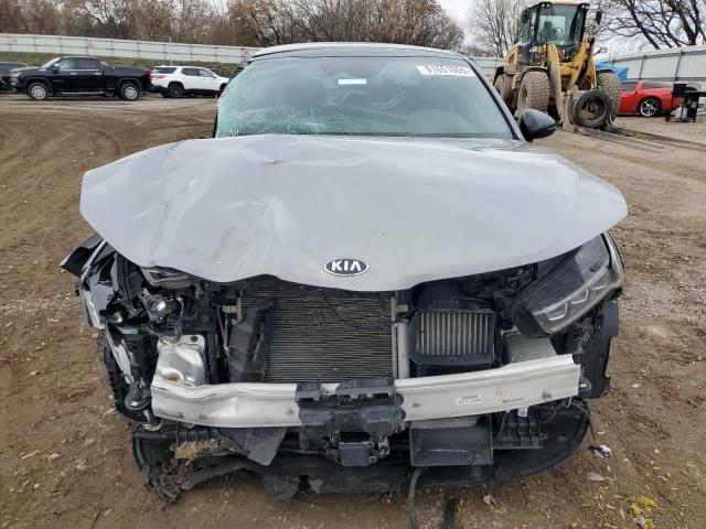 2021 KIA K5 gt Line