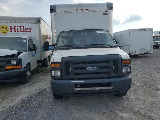 2013 Ford E350 BOX Truck