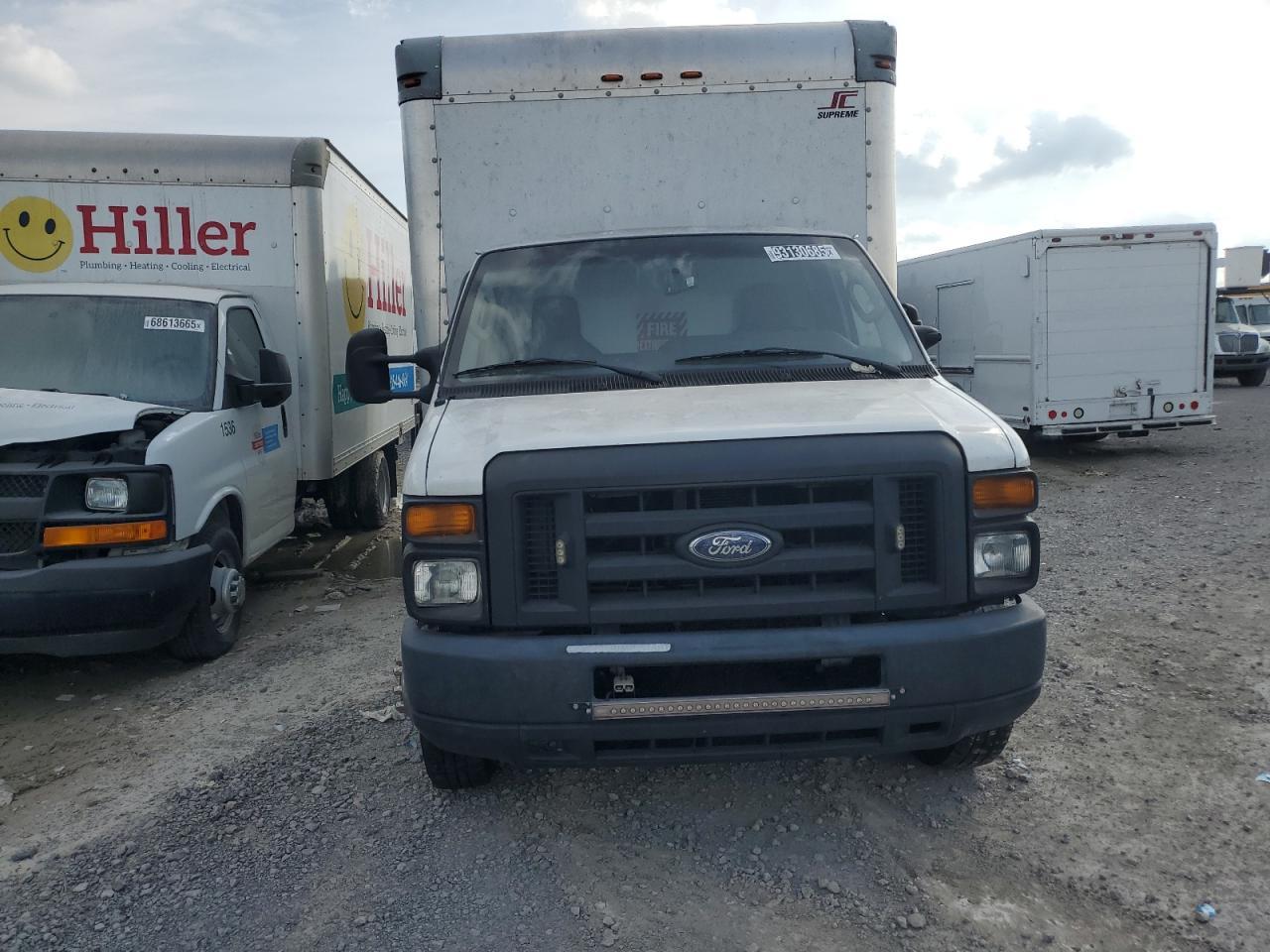 2013 Ford E350 BOX Truck
