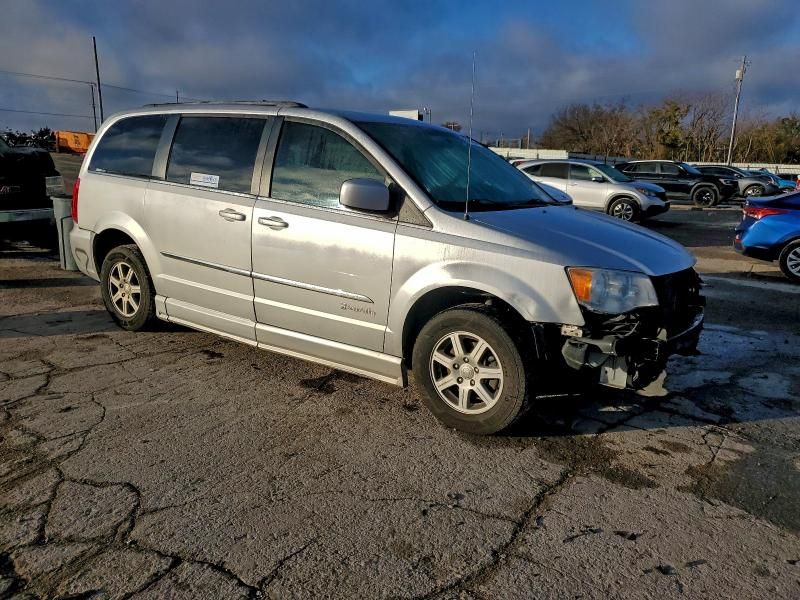 2011 Chrysler Town & Country Touring