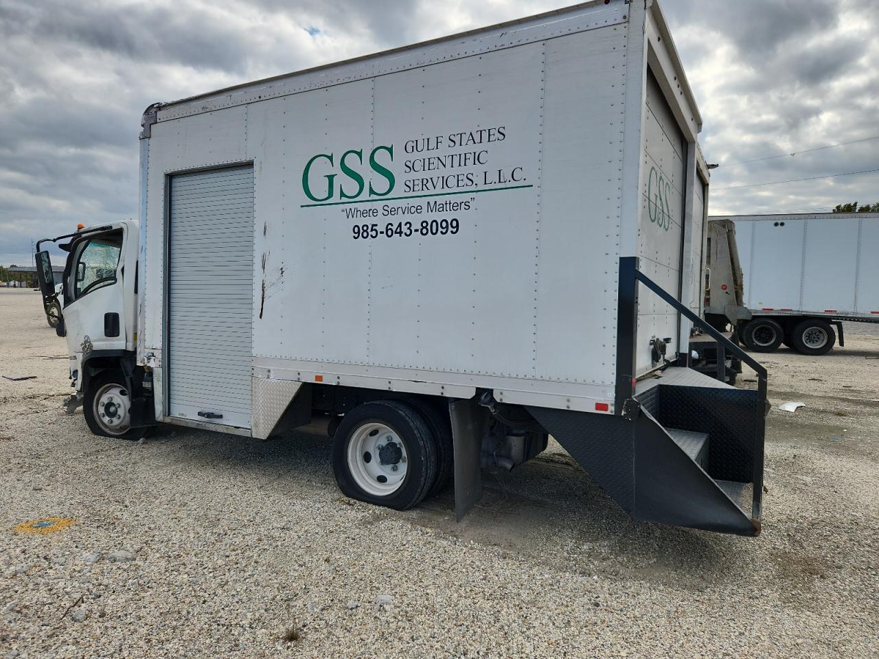 2024 Isuzu NPR HD BOX Truck