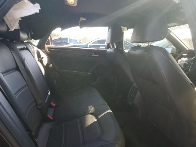 2021 Volkswagen Passat R-line