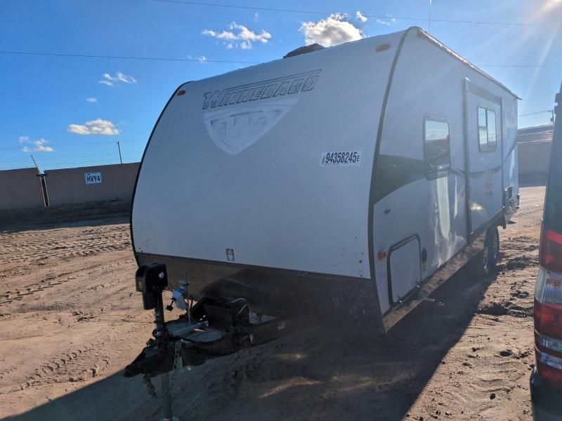 2015 Winnebago Minnie Win-trailer