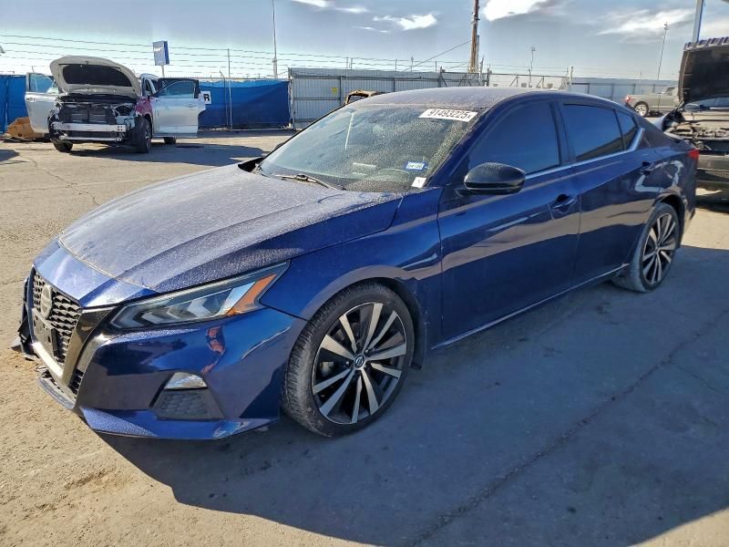 2022 Nissan Altima sr