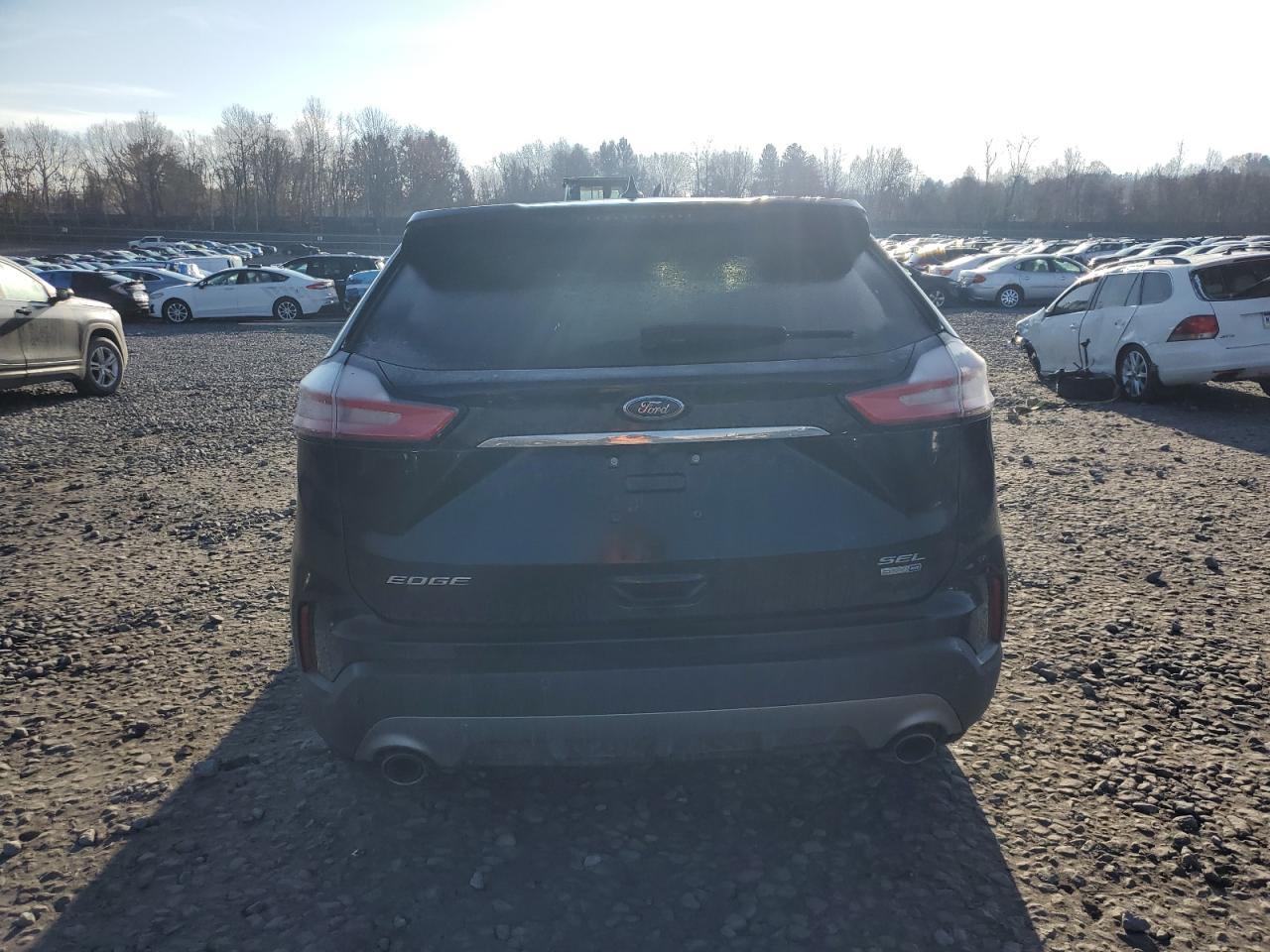 2020 Ford Edge sel