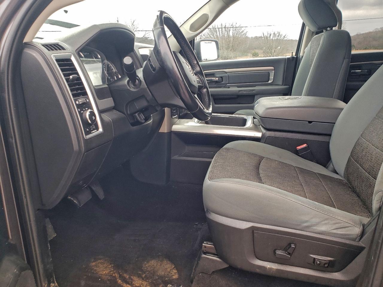 2017 Dodge RAM 1500 SLT