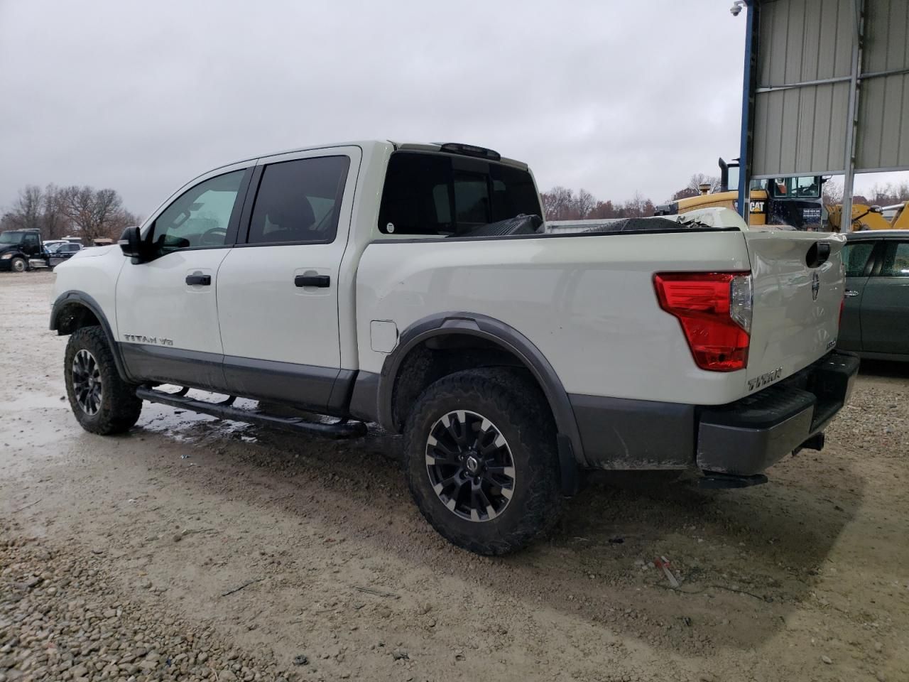 2018 Nissan Titan sv