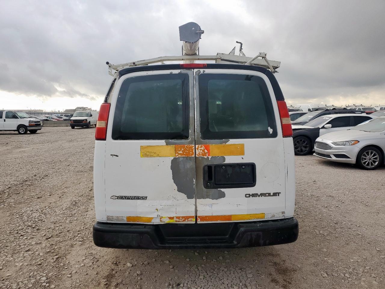 2006 Chev Rolet Express 2500 Utility / Service Van