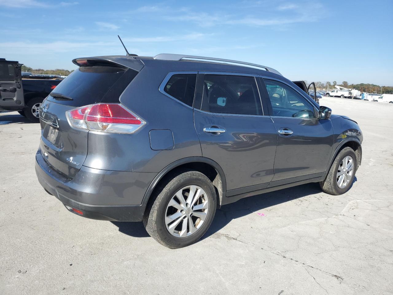 2015 Nissan Rogue s