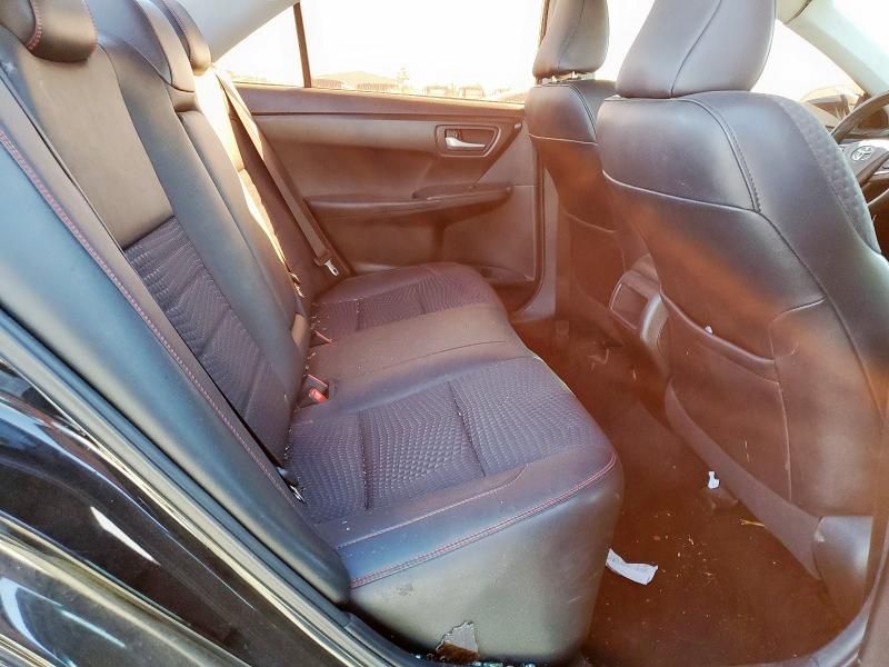 2015 Toyota Camry le