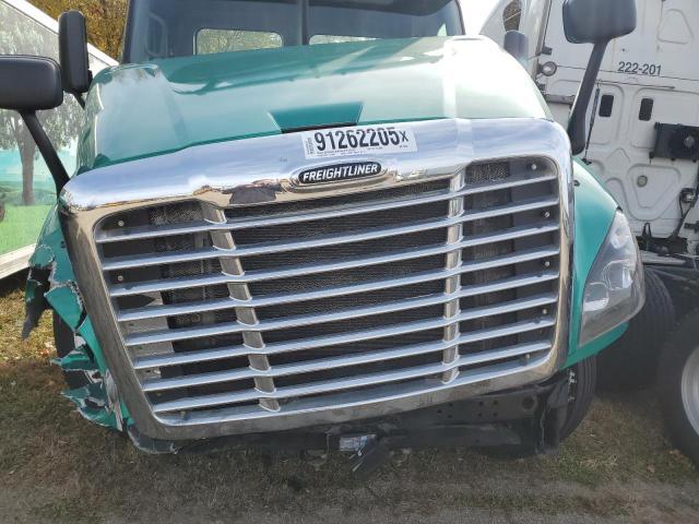2019 Freightliner Cascadia 125 Semi Truck