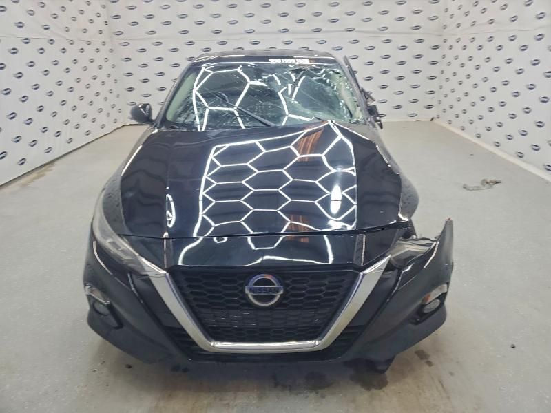 2020 Nissan Altima sl