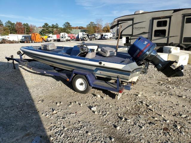 1986 Dyna Track 180 Boat