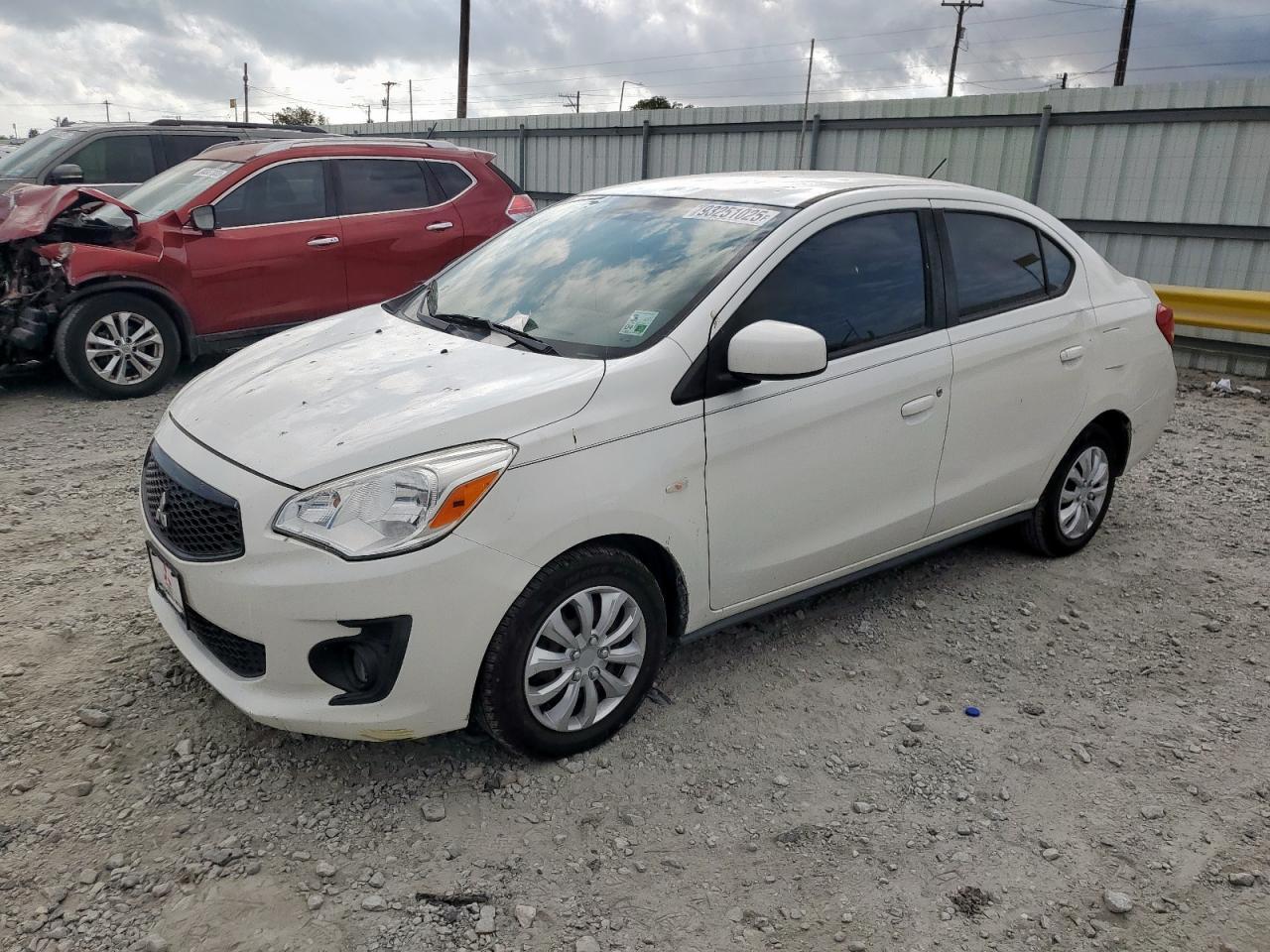 2020 Mitsubishi Mirage G4 es