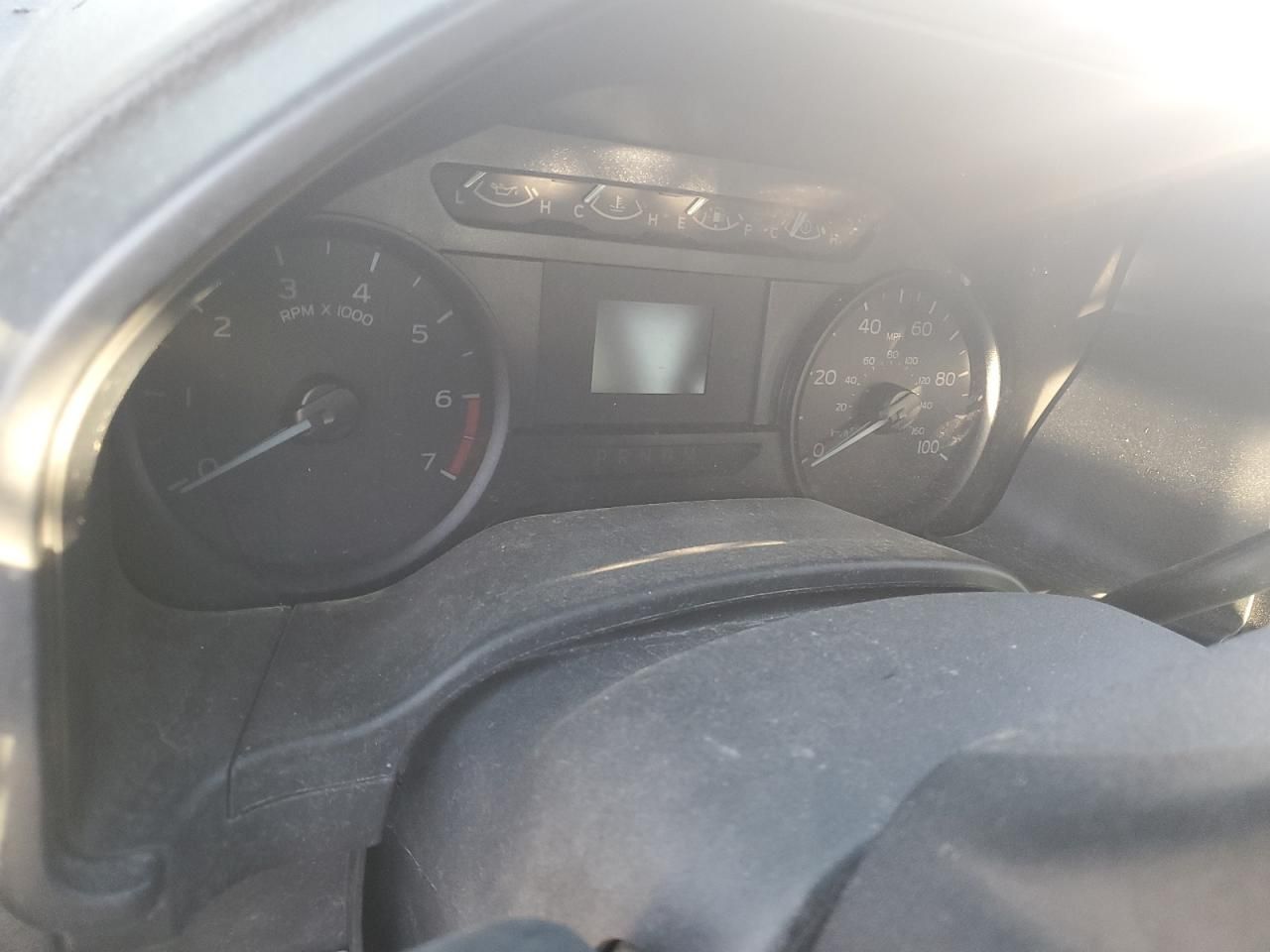 2022 Ford F350 Super Duty Flatbed Truck