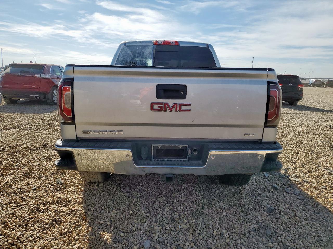 2018 GMC Sierra K1500 slt